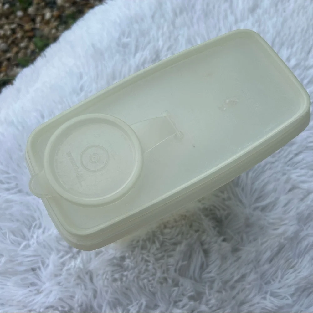 🩶5/$30 Vintage Tupperware Cereal Keeper Storage Container with Spout, Cap, Lid
